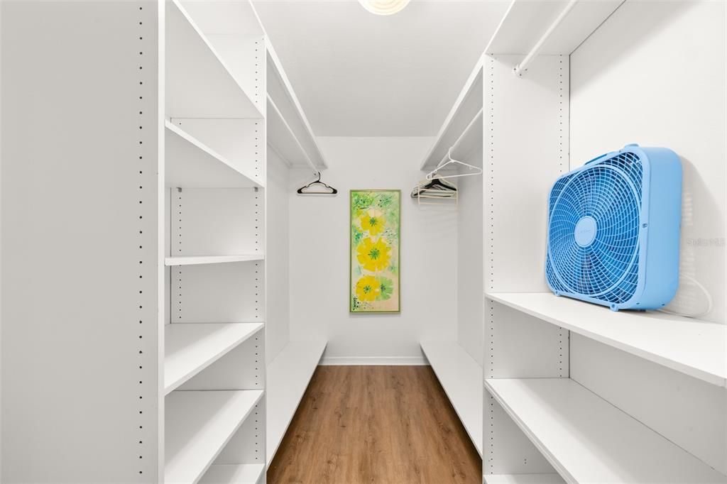 En Renta: $4,500 (5 camas, 4 baños, 4560 Pies cuadrados)