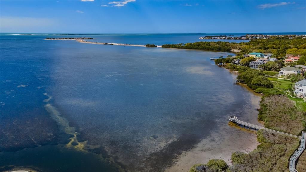 For Sale: $209,900 (2 beds, 2 baths, 980 Square Feet)