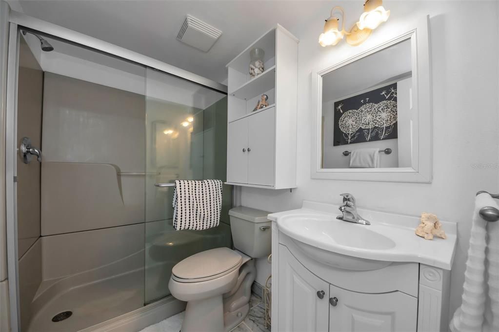 For Sale: $209,900 (2 beds, 2 baths, 980 Square Feet)