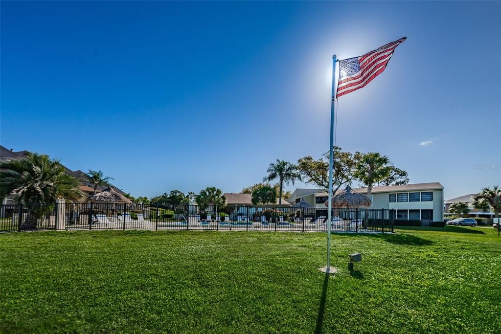 For Sale: $209,900 (2 beds, 2 baths, 980 Square Feet)