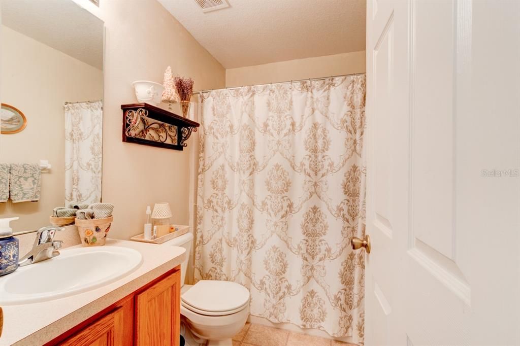 For Sale: $329,000 (3 beds, 2 baths, 1618 Square Feet)