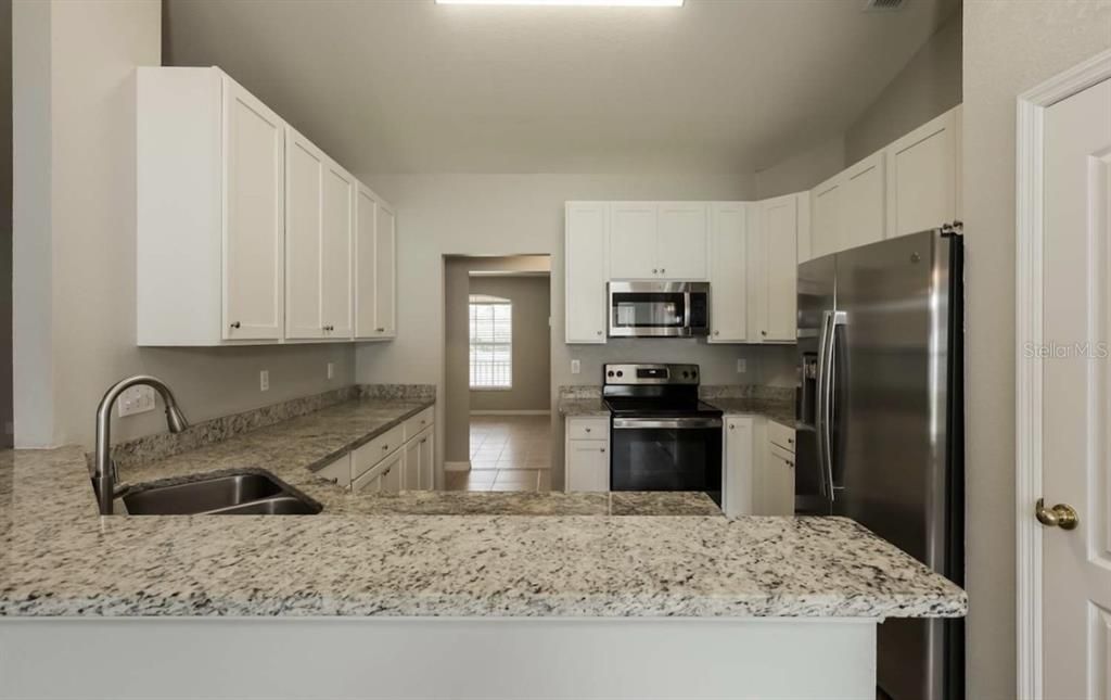 В аренду: $1,750 (3 спален, 2 ванн, 1794 Квадратных фут)