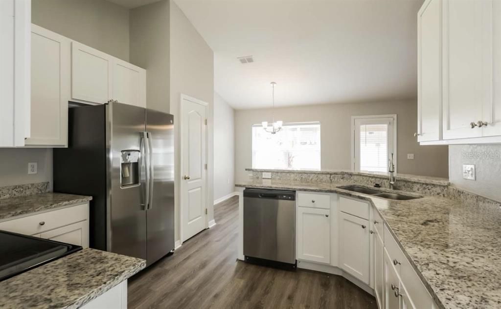 В аренду: $1,750 (3 спален, 2 ванн, 1794 Квадратных фут)