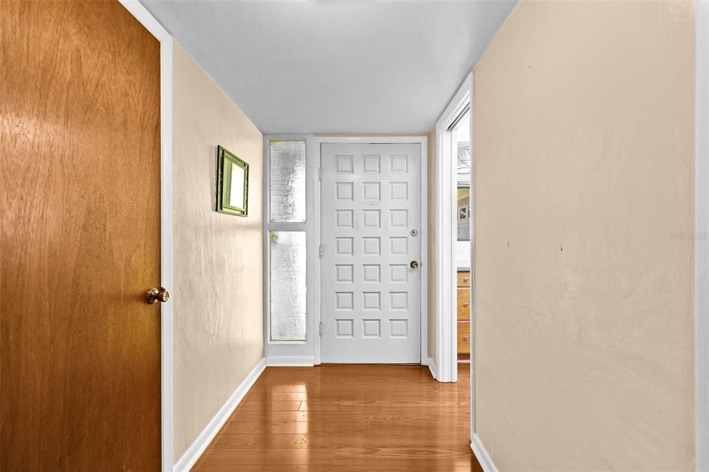 待售: $390,000 (3 贝兹, 2 浴室, 1570 平方英尺)