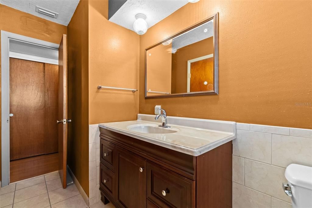 待售: $390,000 (3 贝兹, 2 浴室, 1570 平方英尺)