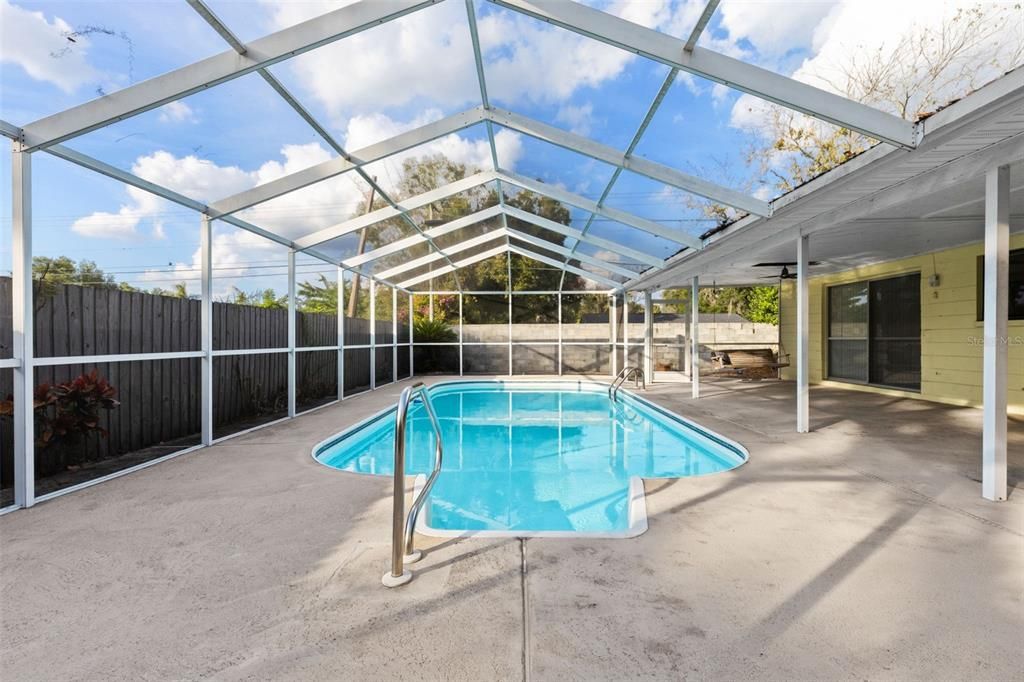 待售: $390,000 (3 贝兹, 2 浴室, 1570 平方英尺)