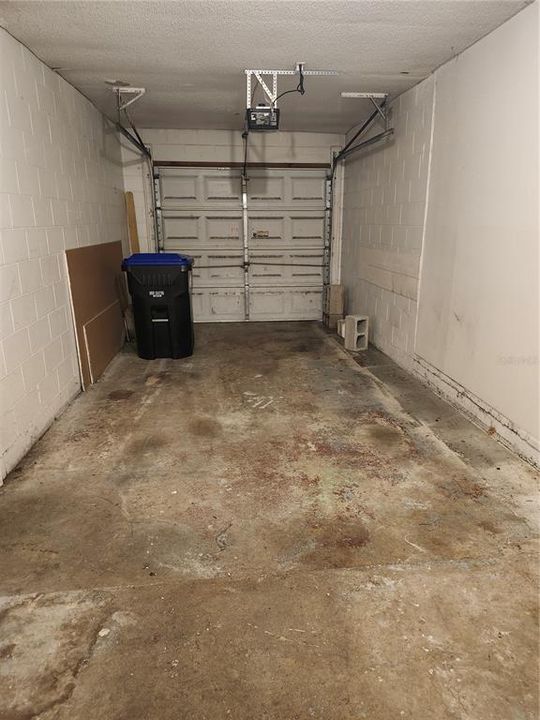 For Sale: $259,000 (4 beds, 1 baths, 1360 Square Feet)