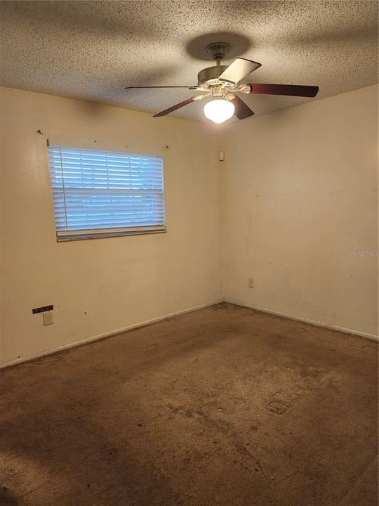 For Sale: $259,000 (4 beds, 1 baths, 1360 Square Feet)