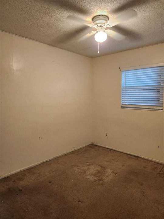 For Sale: $259,000 (4 beds, 1 baths, 1360 Square Feet)