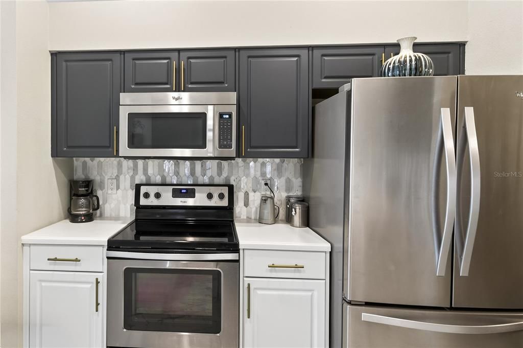 待售: $279,000 (2 贝兹, 2 浴室, 1414 平方英尺)