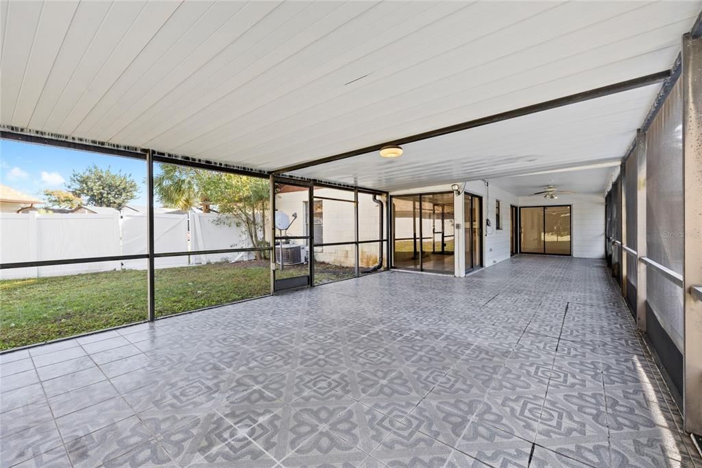 En Venta: $360,000 (2 camas, 2 baños, 1404 Pies cuadrados)