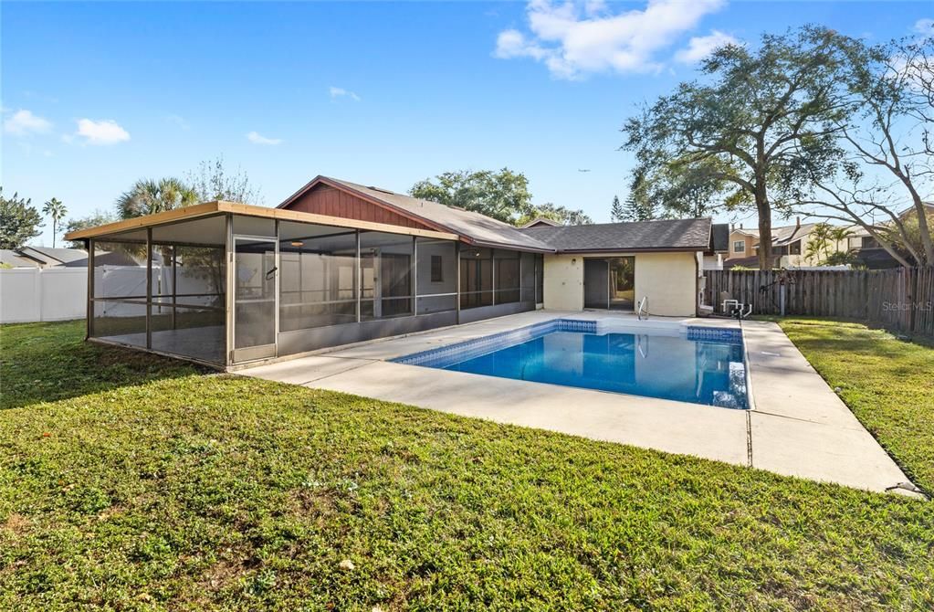 En Venta: $360,000 (2 camas, 2 baños, 1404 Pies cuadrados)