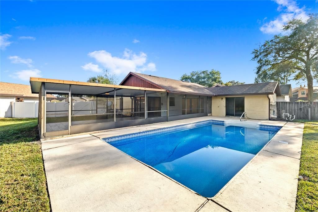 En Venta: $360,000 (2 camas, 2 baños, 1404 Pies cuadrados)