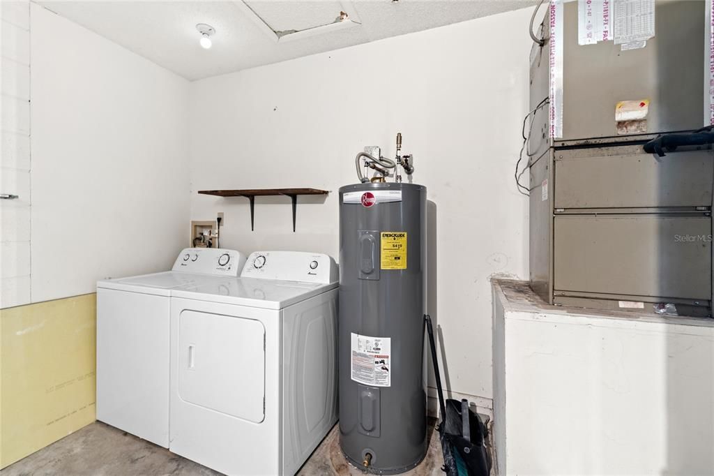 En Venta: $360,000 (2 camas, 2 baños, 1404 Pies cuadrados)