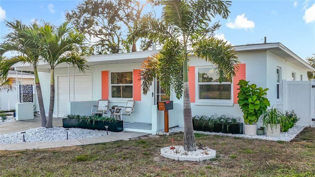 待售: $499,000 (3 贝兹, 1 浴室, 1090 平方英尺)