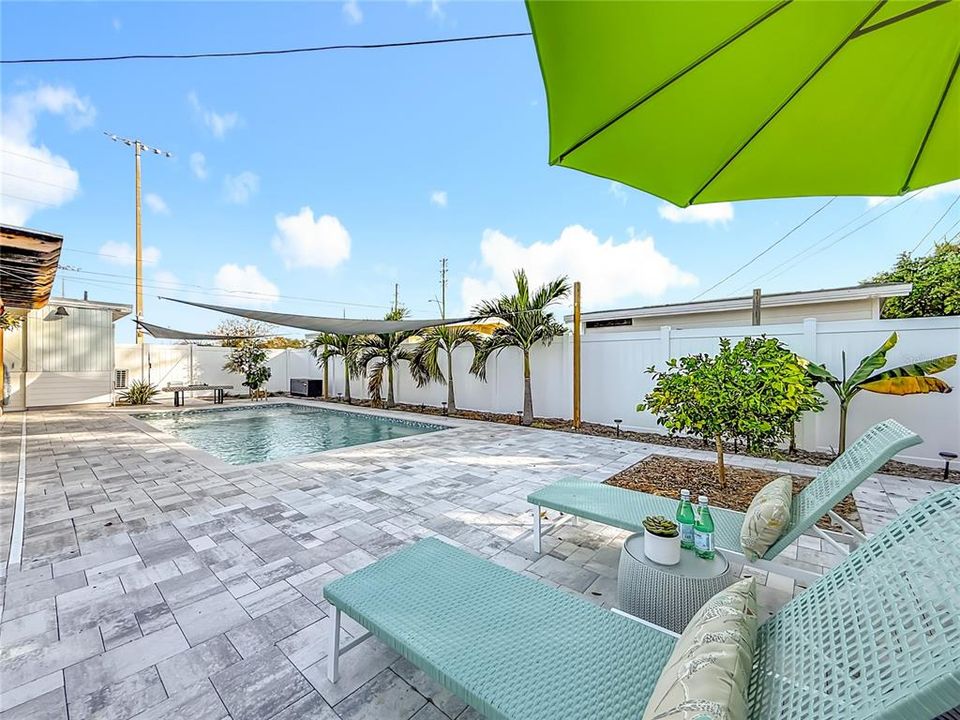 待售: $499,000 (3 贝兹, 1 浴室, 1090 平方英尺)