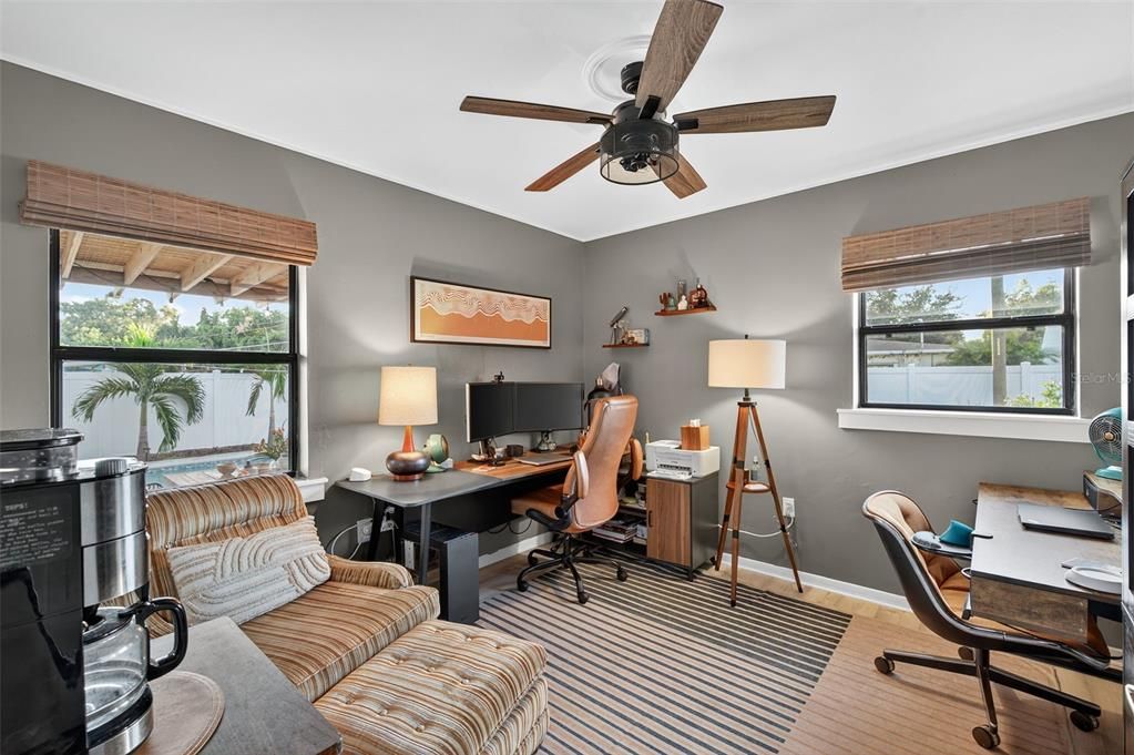 待售: $499,000 (3 贝兹, 1 浴室, 1090 平方英尺)