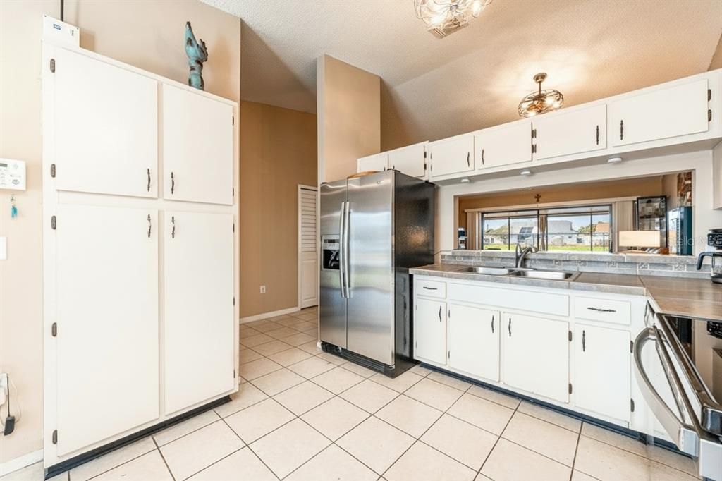 待售: $365,000 (3 贝兹, 2 浴室, 1399 平方英尺)