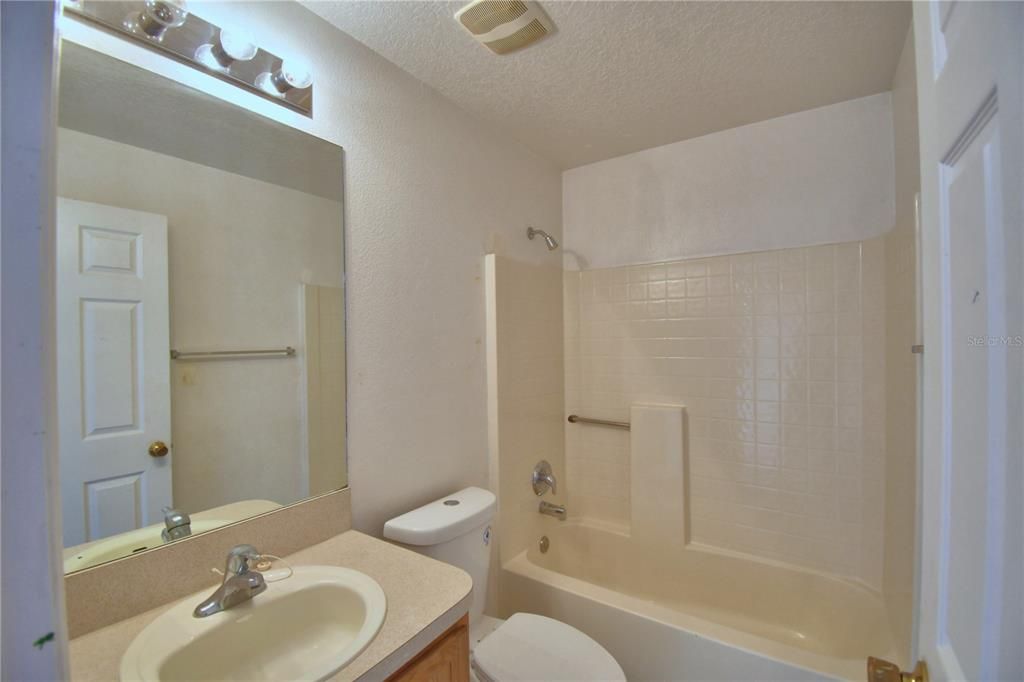 出租: $1,750 (4 贝兹, 2 浴室, 1674 平方英尺)