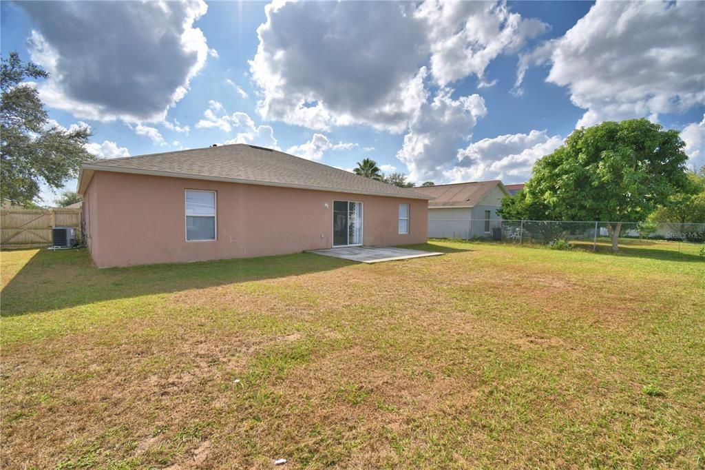 出租: $1,750 (4 贝兹, 2 浴室, 1674 平方英尺)