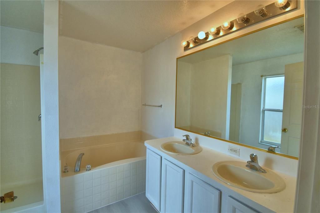 出租: $1,750 (4 贝兹, 2 浴室, 1674 平方英尺)