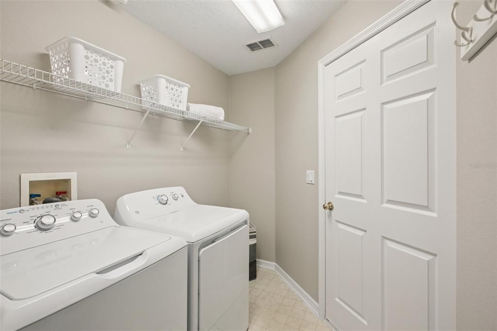 待售: $475,000 (3 贝兹, 2 浴室, 1850 平方英尺)