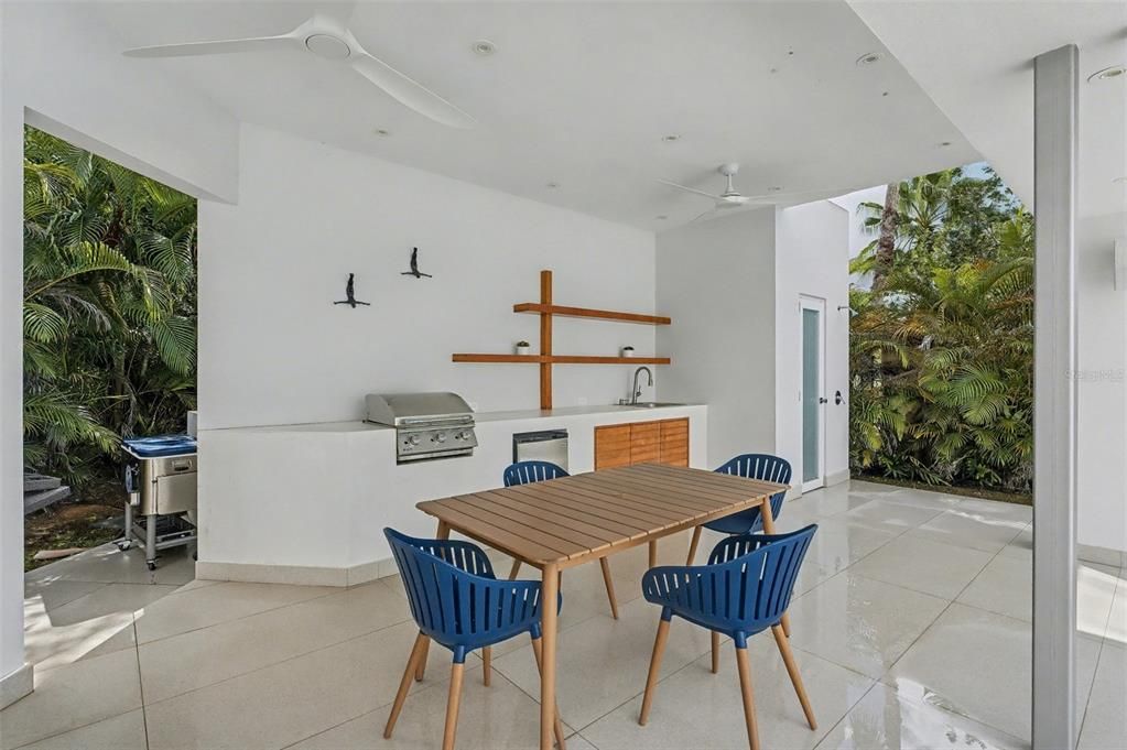 Active With Contract: $1,795,000 (4 beds, 3 baths, 3857 Square Feet)