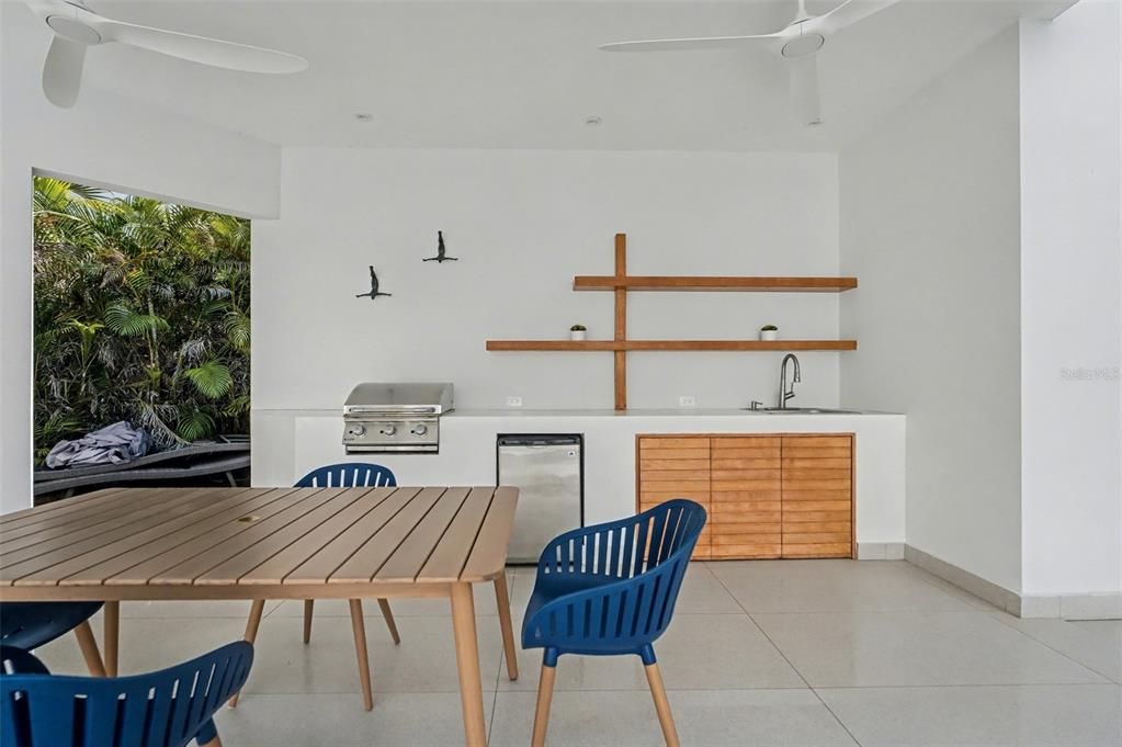 Active With Contract: $1,795,000 (4 beds, 3 baths, 3857 Square Feet)