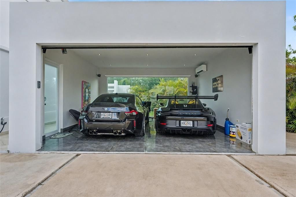 Active With Contract: $1,795,000 (4 beds, 3 baths, 3857 Square Feet)