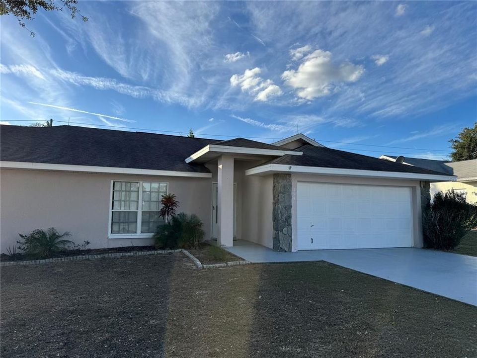 For Sale: $269,900 (4 beds, 2 baths, 1905 Square Feet)