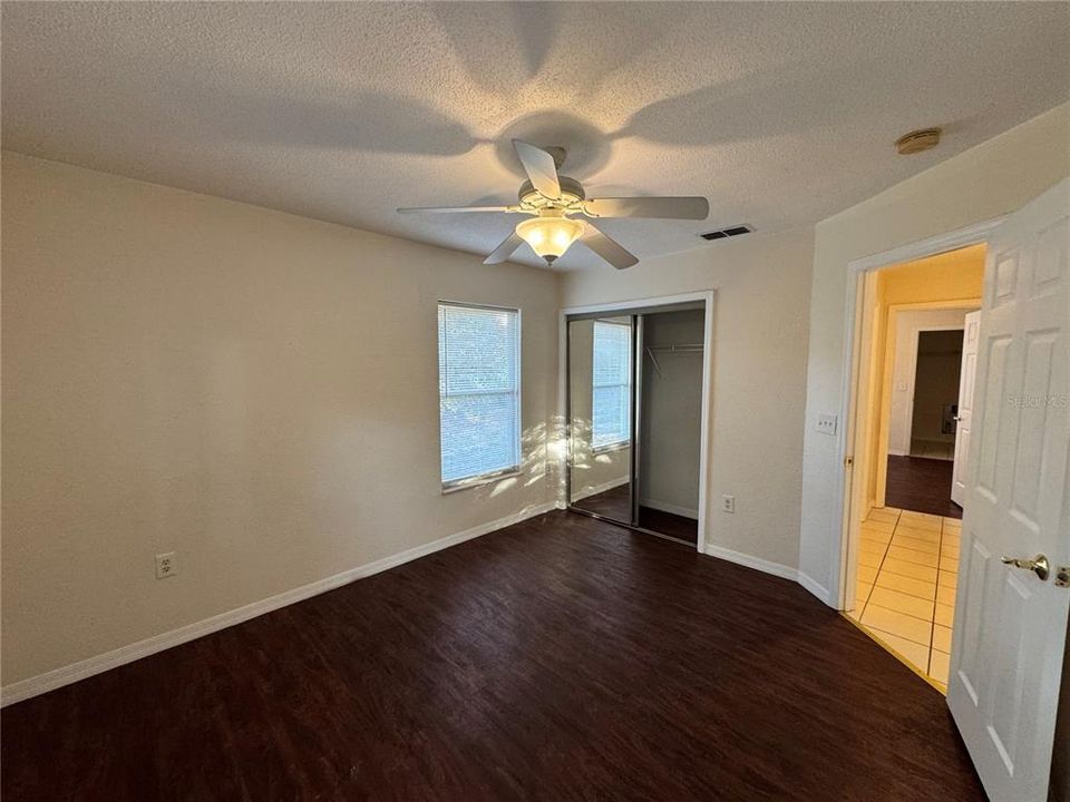 For Sale: $269,900 (4 beds, 2 baths, 1905 Square Feet)