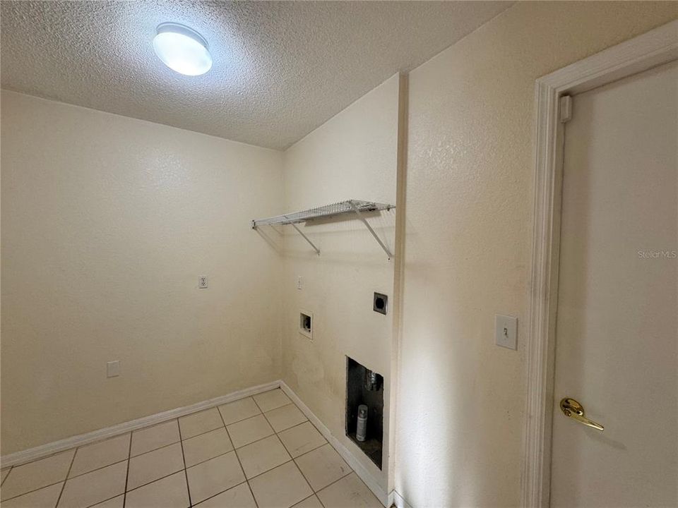 For Sale: $269,900 (4 beds, 2 baths, 1905 Square Feet)