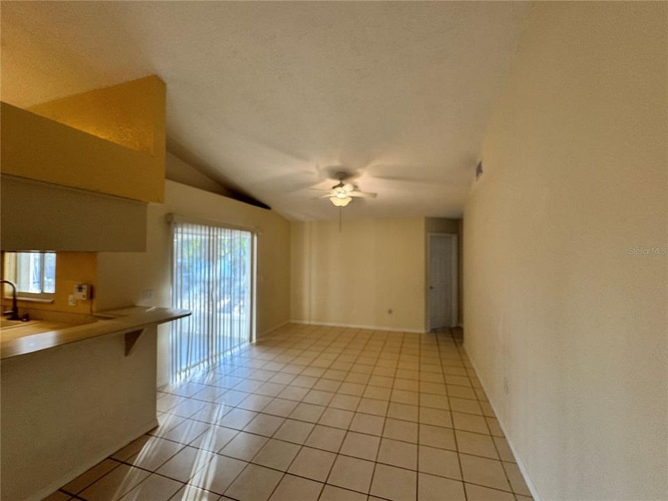 For Sale: $269,900 (4 beds, 2 baths, 1905 Square Feet)