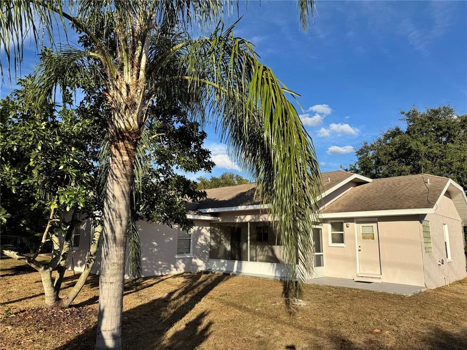 For Sale: $269,900 (4 beds, 2 baths, 1905 Square Feet)