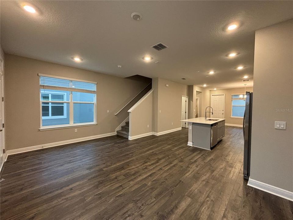 For Rent: $2,700 (3 beds, 2 baths, 1523 Square Feet)