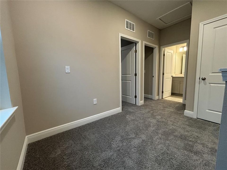 For Rent: $2,700 (3 beds, 2 baths, 1523 Square Feet)