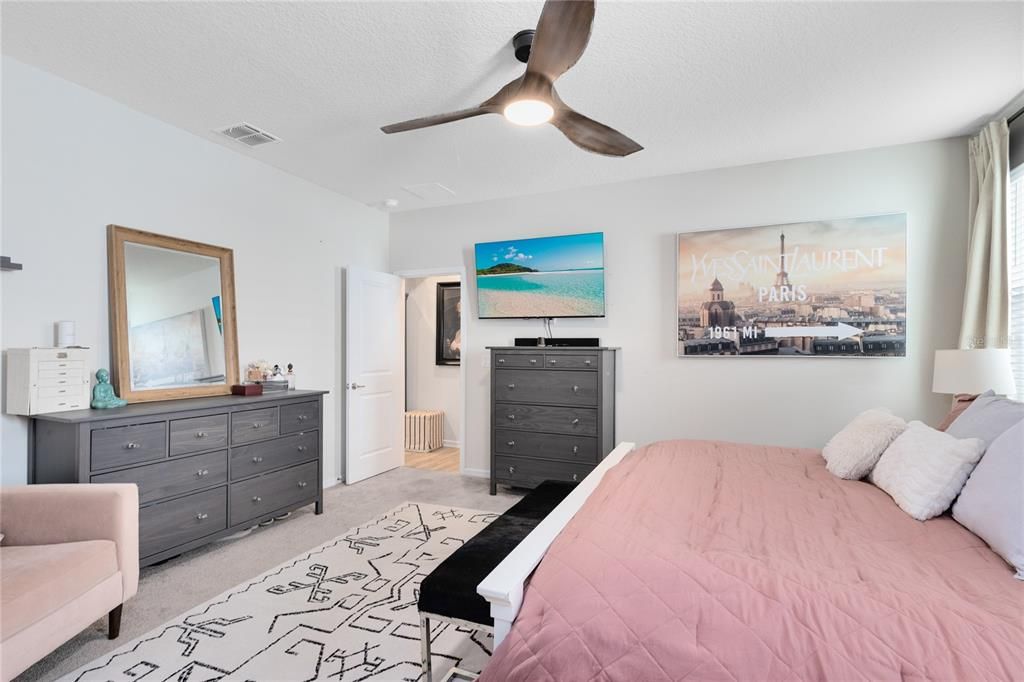 For Sale: $479,900 (3 beds, 2 baths, 1881 Square Feet)