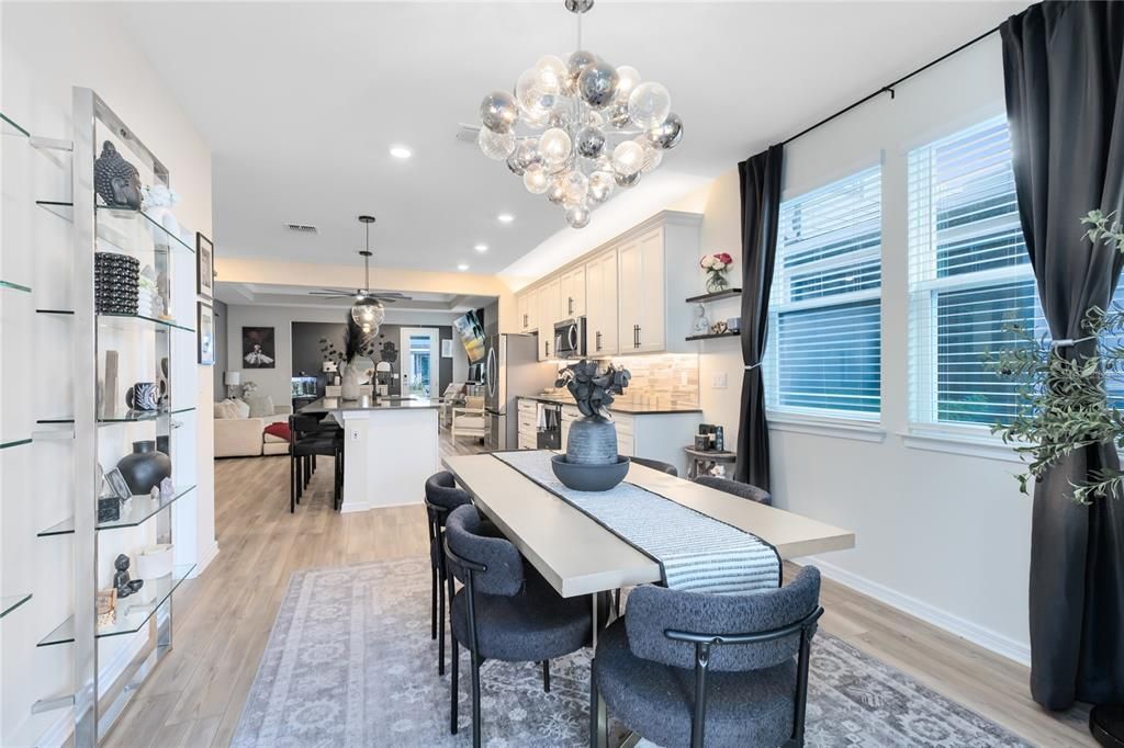 For Sale: $479,900 (3 beds, 2 baths, 1881 Square Feet)