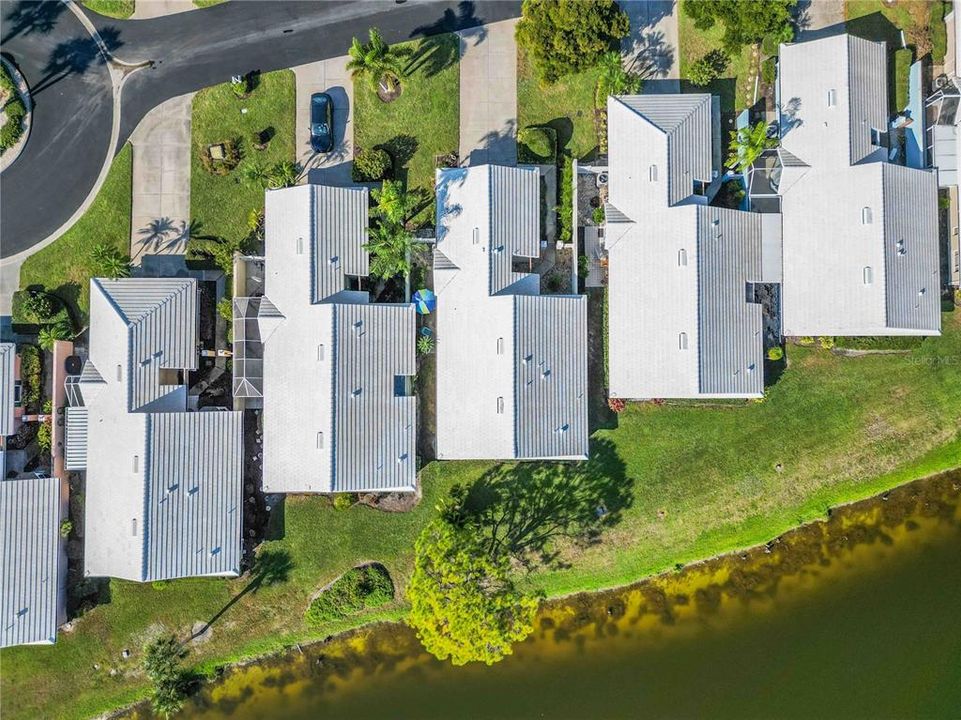 For Sale: $324,900 (2 beds, 2 baths, 1327 Square Feet)