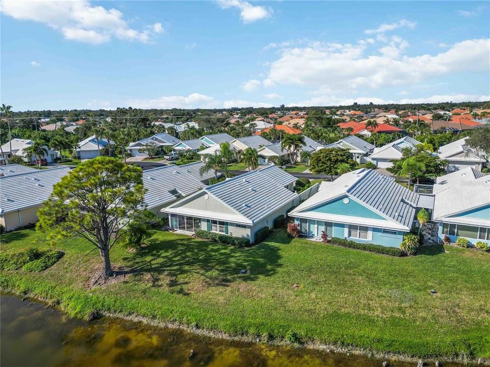 For Sale: $324,900 (2 beds, 2 baths, 1327 Square Feet)