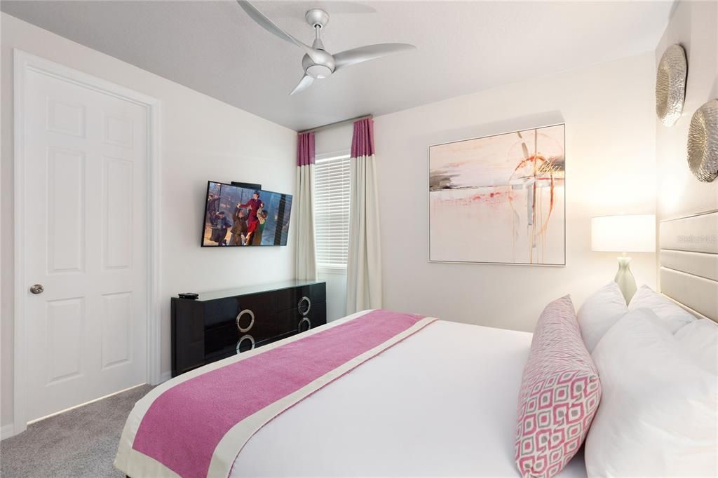 На продажу: $815,000 (9 спален, 6 ванн, 4828 Квадратных фут)