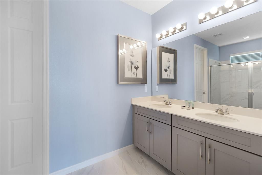 На продажу: $815,000 (9 спален, 6 ванн, 4828 Квадратных фут)