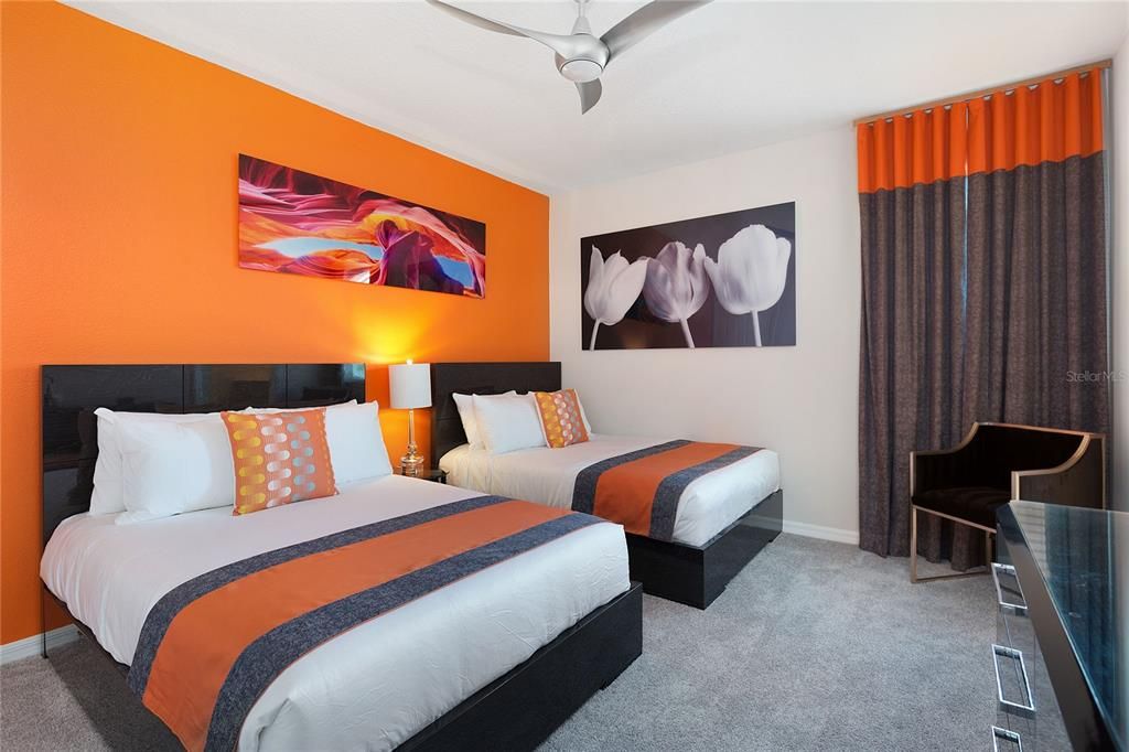 На продажу: $815,000 (9 спален, 6 ванн, 4828 Квадратных фут)