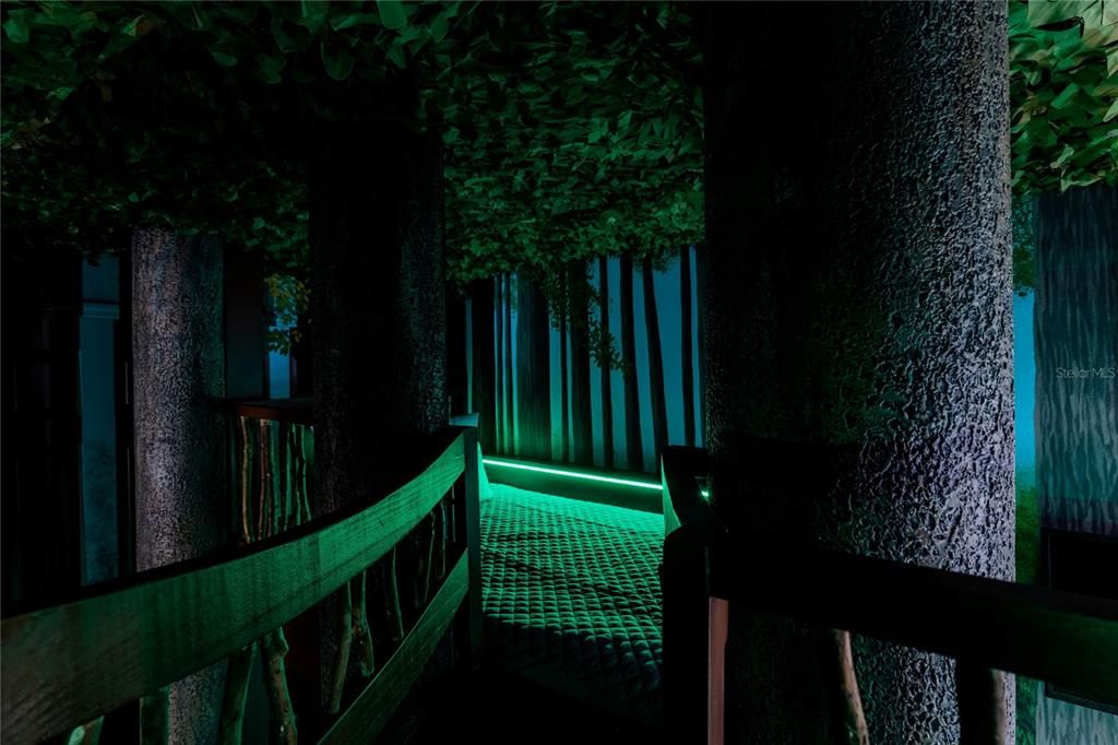 На продажу: $815,000 (9 спален, 6 ванн, 4828 Квадратных фут)