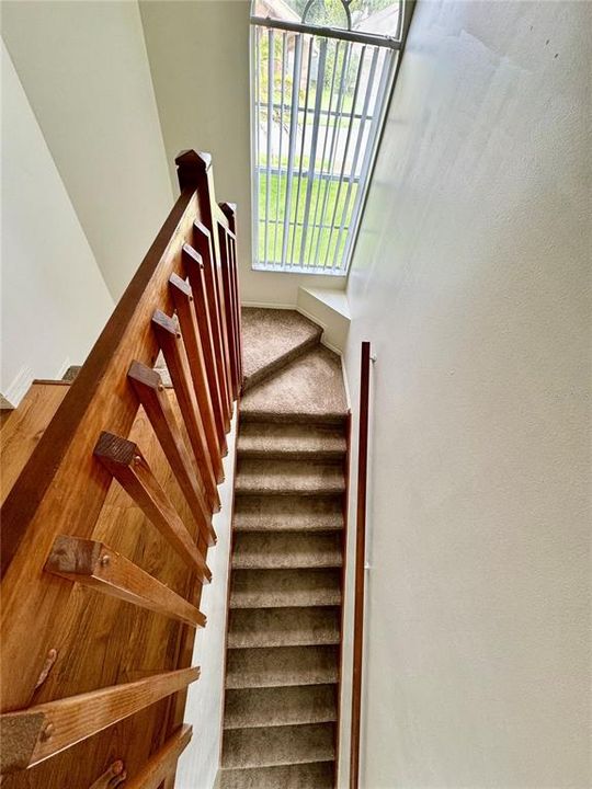 出租: $2,000 (3 贝兹, 2 浴室, 1704 平方英尺)