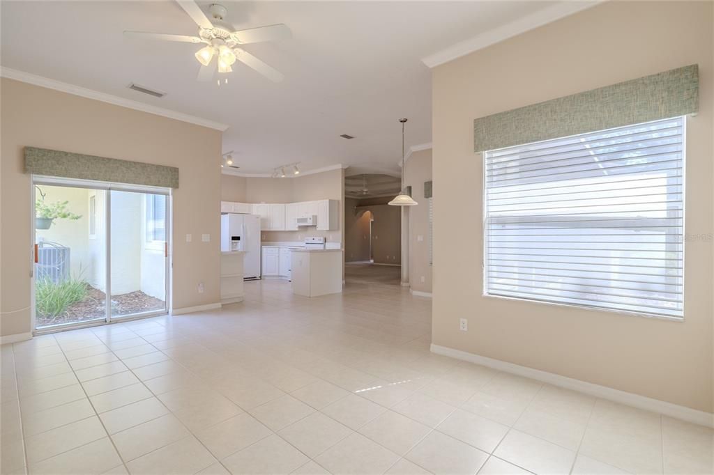 For Sale: $475,000 (3 beds, 2 baths, 2043 Square Feet)