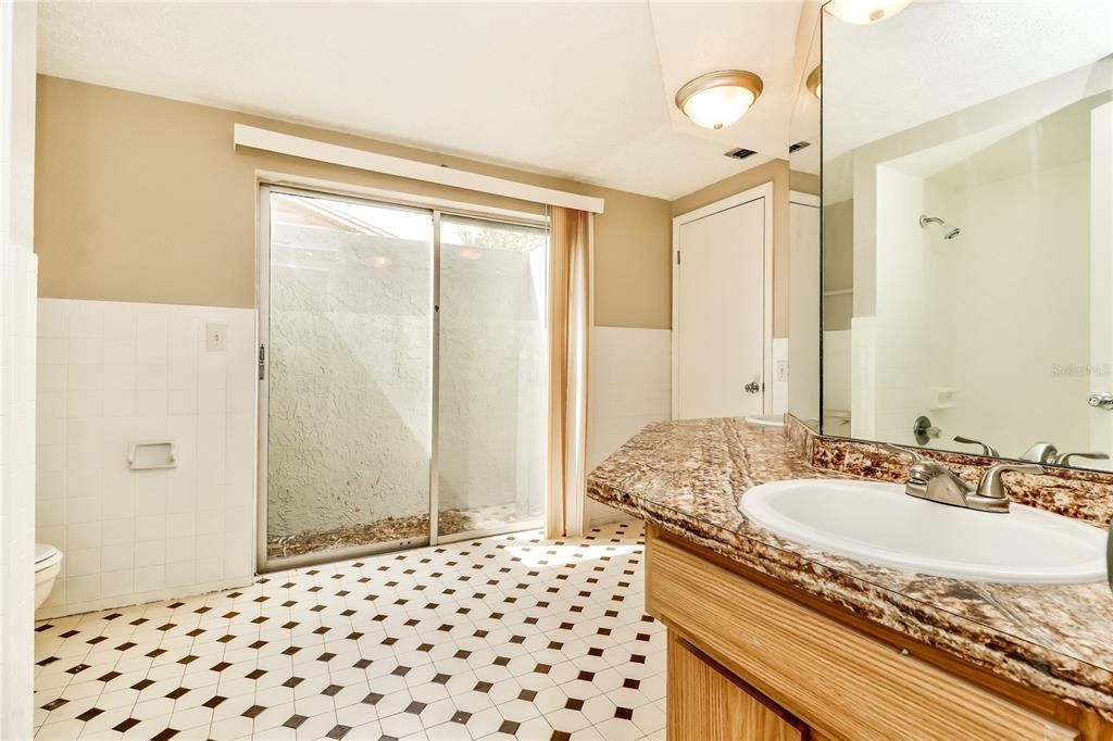 For Rent: $1,865 (3 beds, 2 baths, 1665 Square Feet)