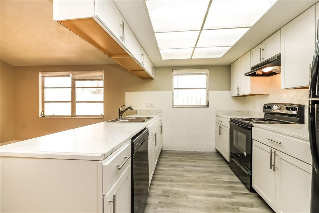 For Rent: $1,865 (3 beds, 2 baths, 1665 Square Feet)