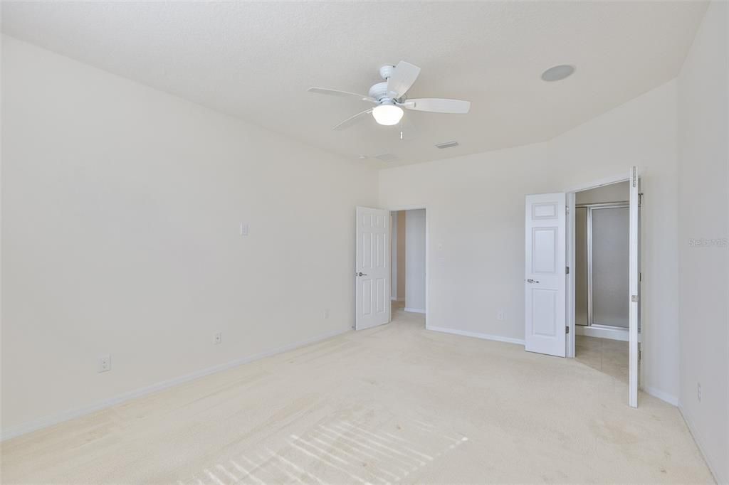 На продажу: $415,000 (3 спален, 2 ванн, 2615 Квадратных фут)