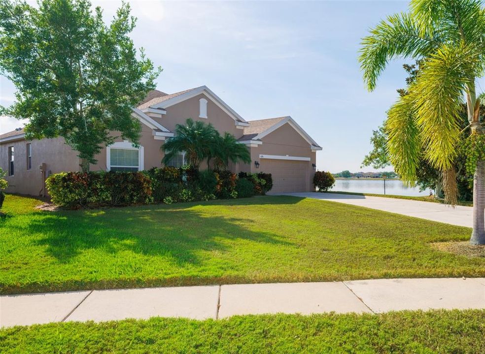 На продажу: $415,000 (3 спален, 2 ванн, 2615 Квадратных фут)